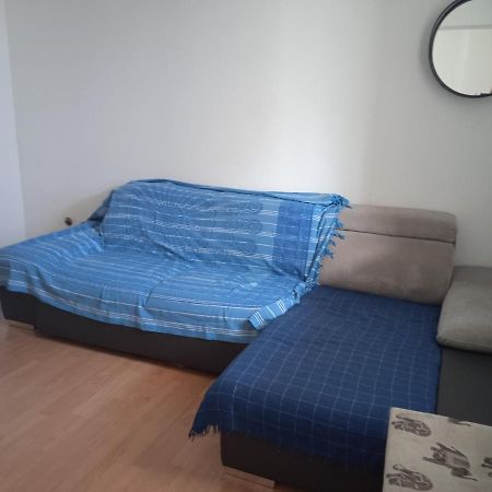 Logement Frontiere Du Luxembourg Nilvange Exterior photo